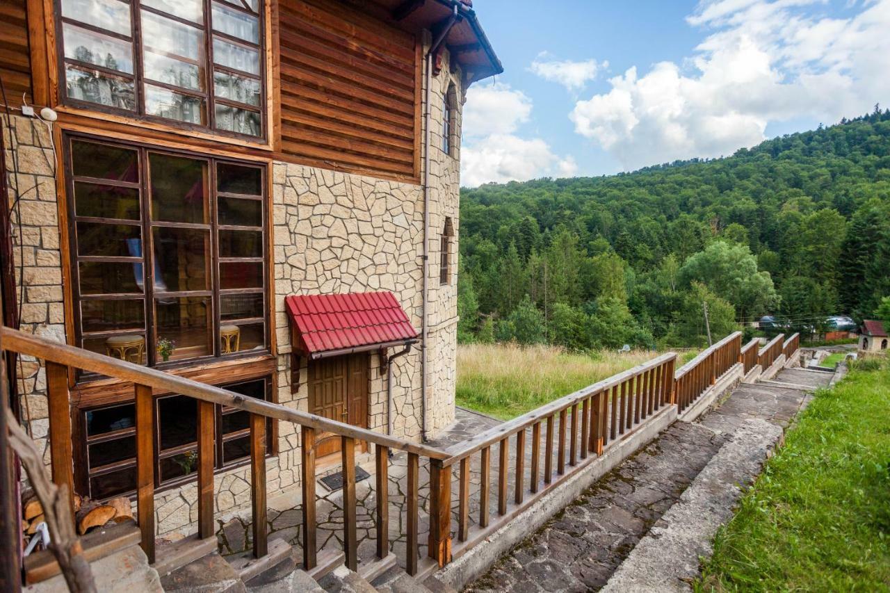 Отель Альпина Яремча Экстерьер фото